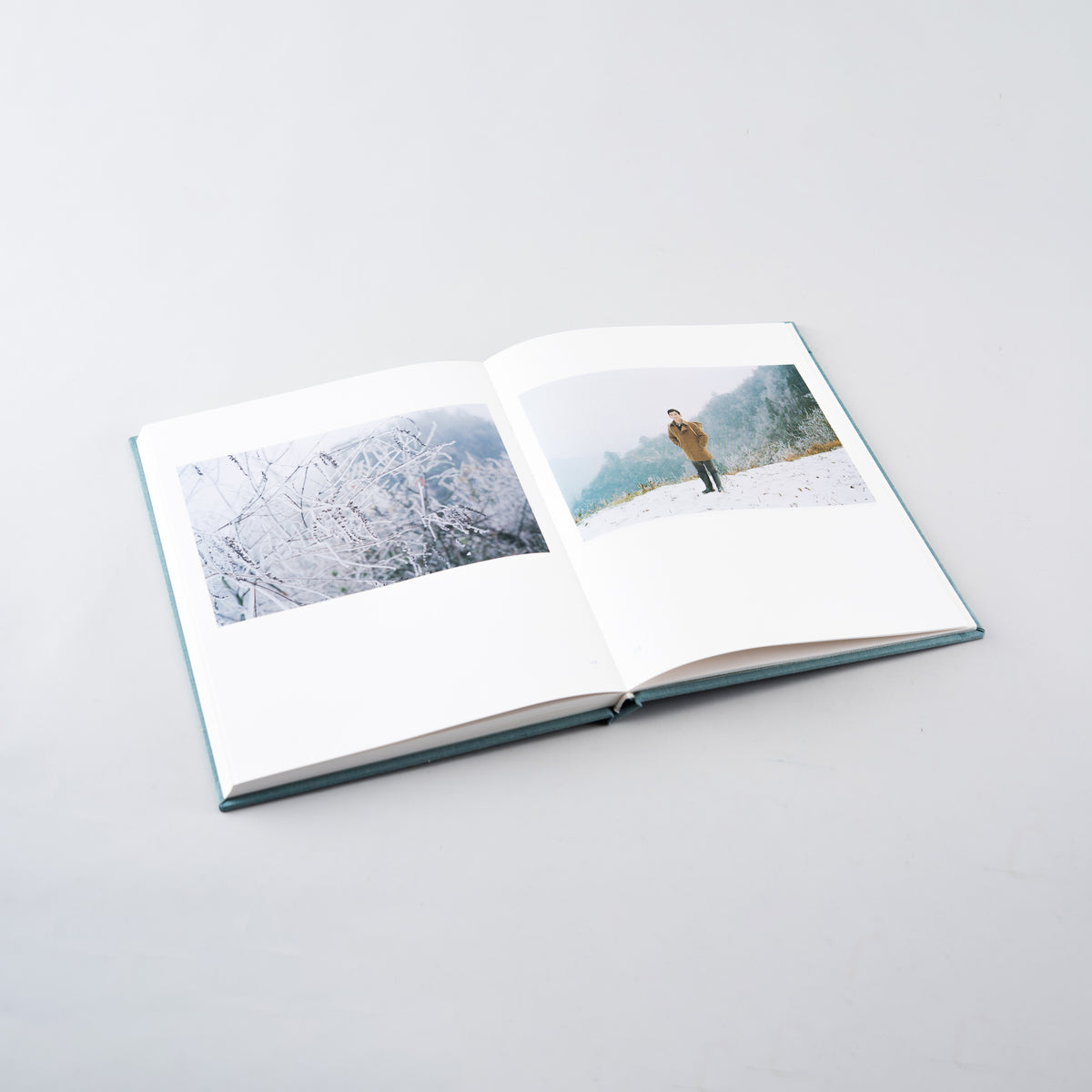 A River Passing Through The Mountains | Shen Qiong